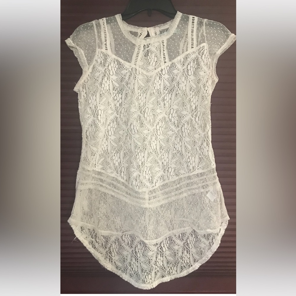 Women’s Lace Top - Picture 1 of 6